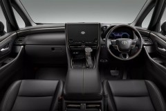 Toyota-Alphard-and-Velfire-Interior-3