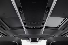 Toyota-Alphard-and-Velfire-Interior-41