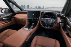 Toyota-Alphard-and-Velfire-Interior-46