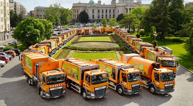 A DAF Trucks 44 városi szennyvíztisztító járművet szállít Belgrádba