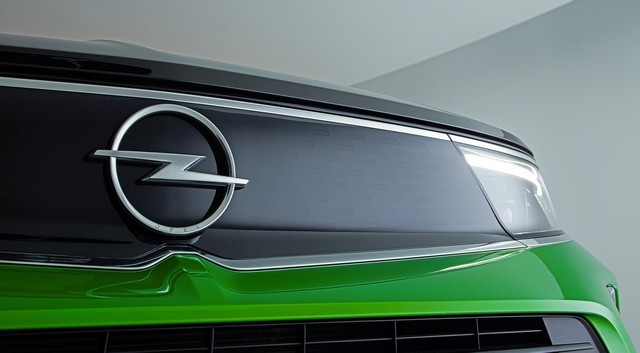 Az új Opel Mokka mutatja meg a legendás Villám új változatát