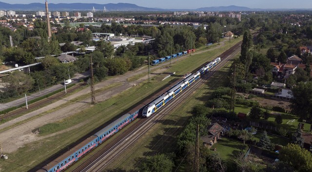 November elsejétől visszaáll az eredeti menetrend a Budapest-Vác-Szob vasútvonalon