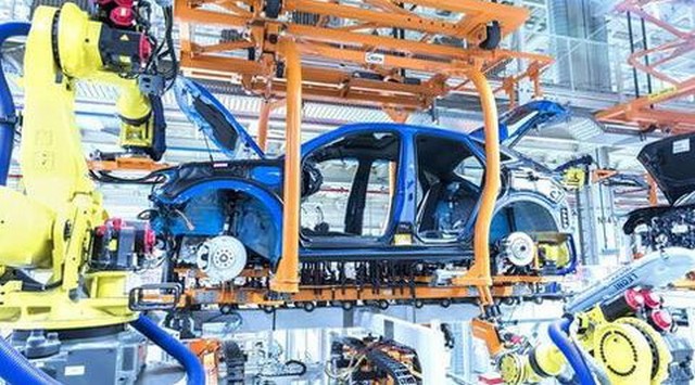 A Plug-in hibrid gyártás különlegességei az Audi Hungariánál