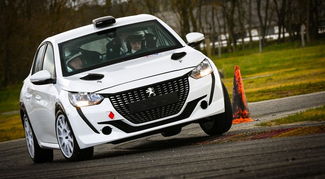 Hétvégén startol a Peugeot Rally Cup Hungary