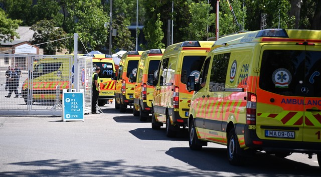 Veszprémbe nyolc sérültet vittek a tragikus buszbaleset helyszínéről, heten már otthon vannak