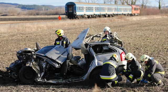 Drasztikusan emelkedett a vasúti átjárós balesetek száma