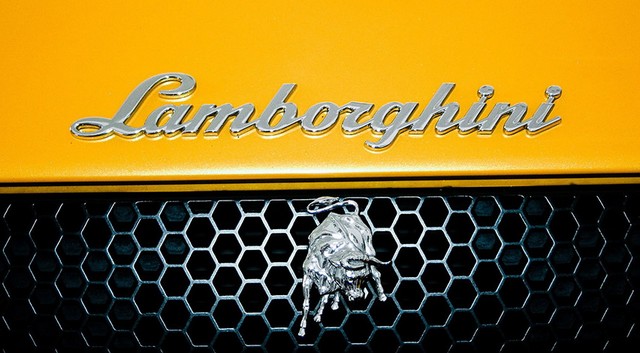 Elképesztő összeget költ a Lamborghini a villanyosításra