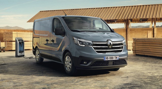 A Renault bemutatta a 149 mérföldes hatótávolságú Trafic Van E-Tech elektromos haszongépjárművet