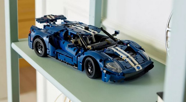 Lego márciusban elindítja az 1 466 darabos Lego Technic Ford GT szettet