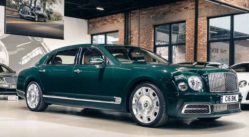 2020-Bentley-Mulsanne-QEII-Edition-1-2048x1152