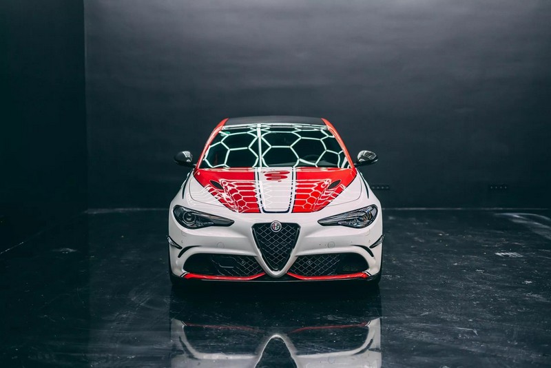 Alfa-Romeo-Giulia-Quadrifoglio-4