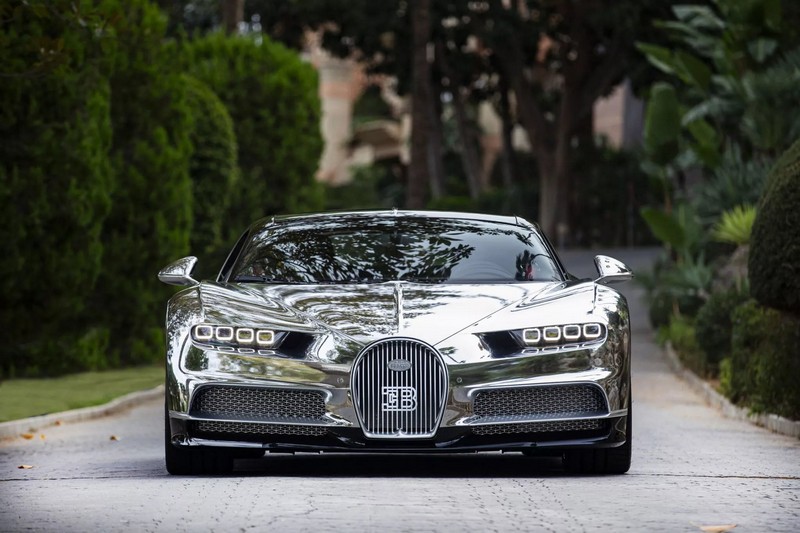 Látni fogja a tükörképét ebben a Bugatti Chironban, még akkor is, ha nem engedheti meg magának (1)