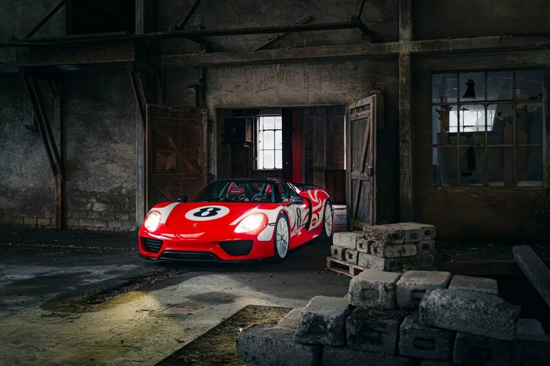 Porsche-918-Spyder-1