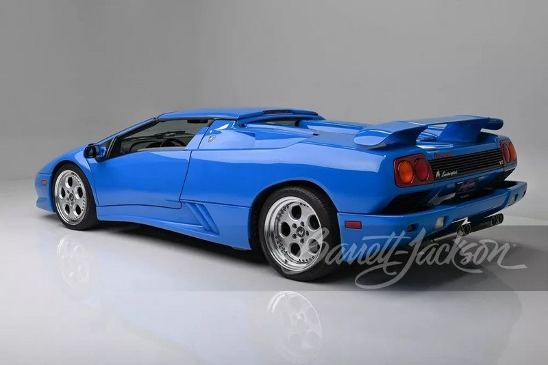 Új gazdáját keresi Donald Trump 1997-es Lamborghini Diablo VT Roadsterje (28)
