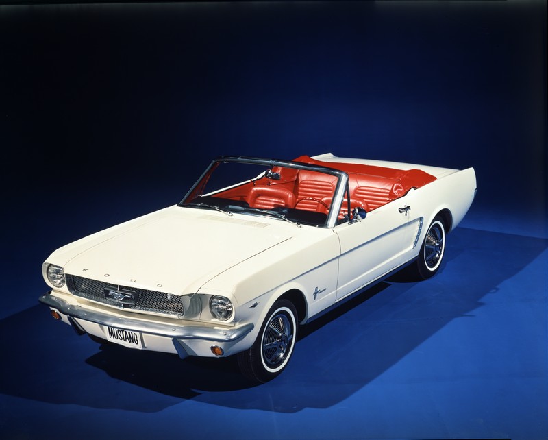 1965-Gen1-FordMustangconvertible (1)