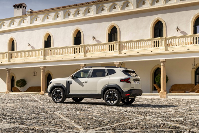 All-new Dacia Duster HYBRID 140 Extreme (31)