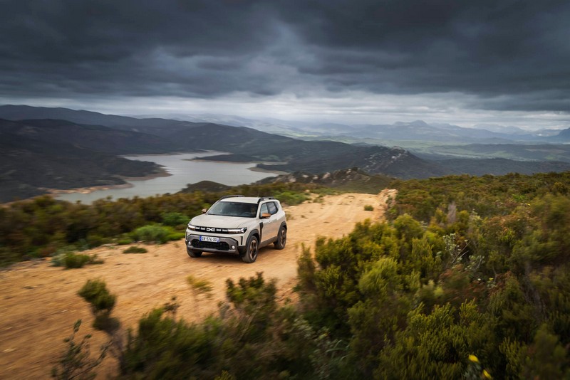 All-new Dacia Duster HYBRID 140 Extreme (4)