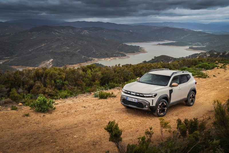 All-new Dacia Duster HYBRID 140 Extreme (7)