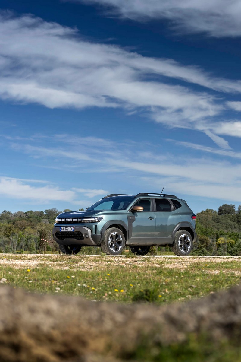 All-new Dacia Duster TCe 130 Extreme 4x4 (12)