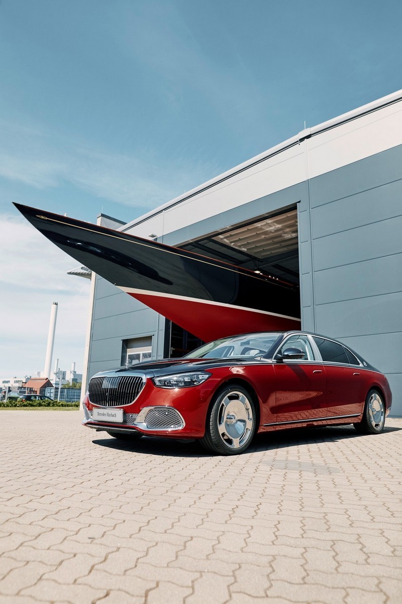 Exklusive Mercedes-Maybach S-Klasse zum 150-jährigen Jubiläum von Robbe & Berking

An exclusive Mercedes-Maybach S-Class for the 150th anniversary of Robbe & Berking