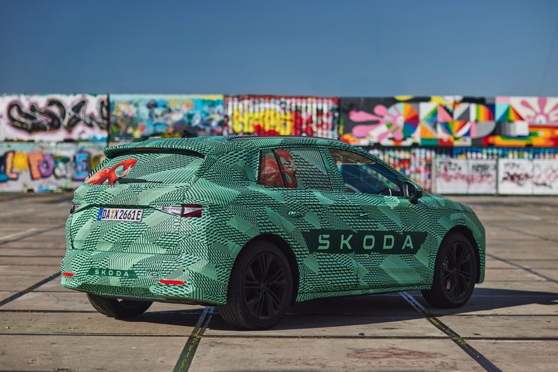 Q-q-ri-q! Itt a teljesen elektromos Škoda Elroq (31)
