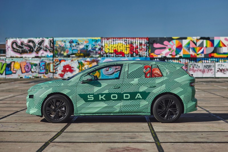 Q-q-ri-q! Itt a teljesen elektromos Škoda Elroq (36)
