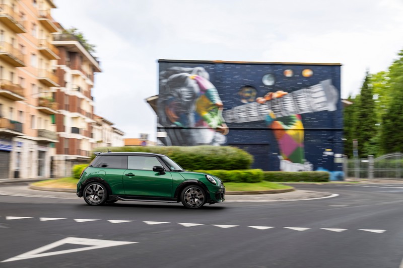 Sportos kiállás lenyűgöző teljesítménnyel - az új MINI Cooper S JCW Trim felszereltségi szinttel (10)