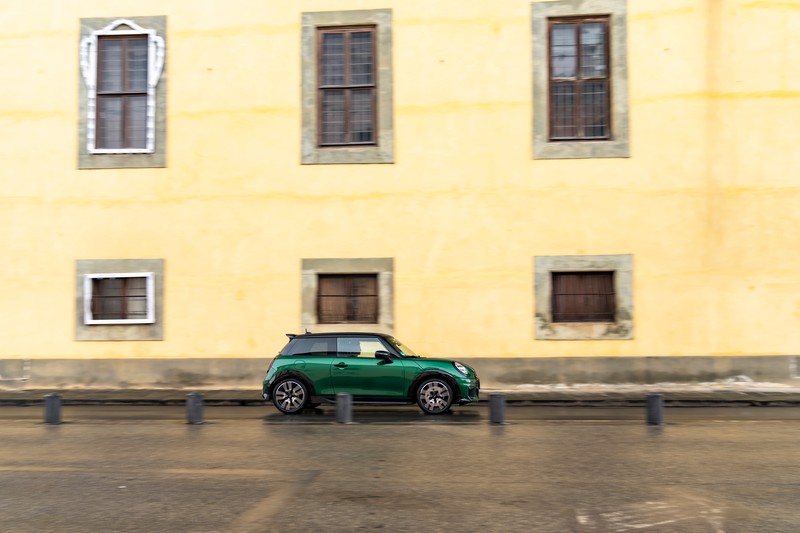 Sportos kiállás lenyűgöző teljesítménnyel - az új MINI Cooper S JCW Trim felszereltségi szinttel (12)