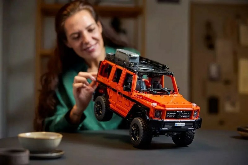 Lego-Mercedes-G-Class-801-6