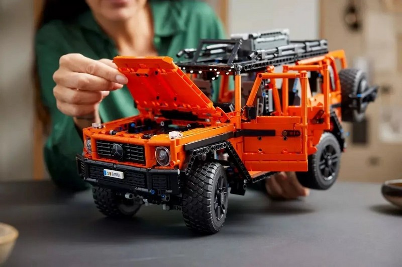 Lego-Mercedes-G-Class-801-7