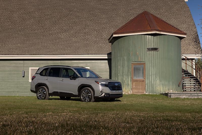 2025-ös Subaru FORESTER (23)