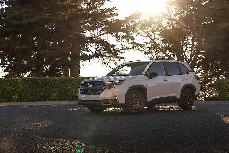 2025-ös Subaru FORESTER (3)