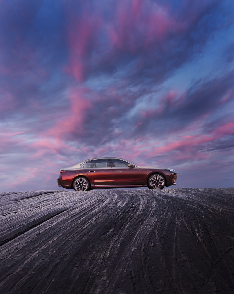 A BMW új kommunikációs kampányt indít a luxusszegmensben (4)