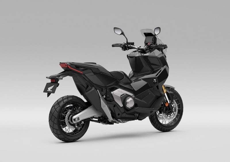 25YM Honda X-ADV