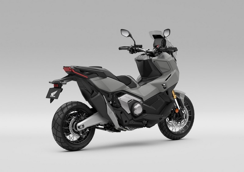 25YM Honda X-ADV