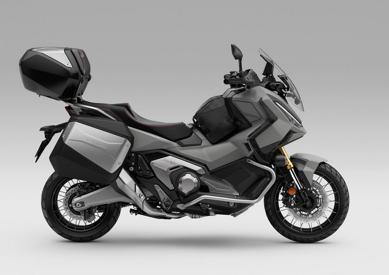 25YM Honda X-ADV