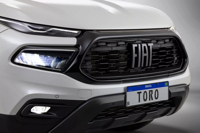 Fiat-Toro-Tributo-125-15-2048x1366