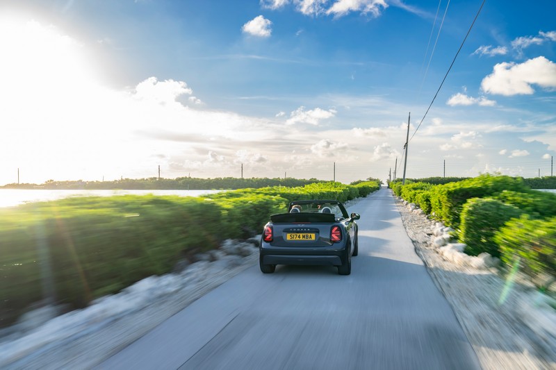 Fotókon az új MINI Cooper Cabrio (2)