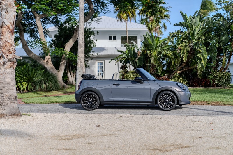 Fotókon az új MINI Cooper Cabrio (32)