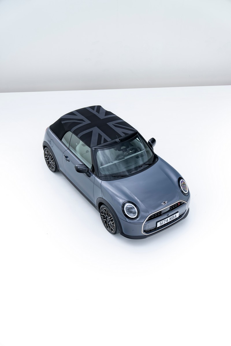 Fotókon az új MINI Cooper Cabrio (46)