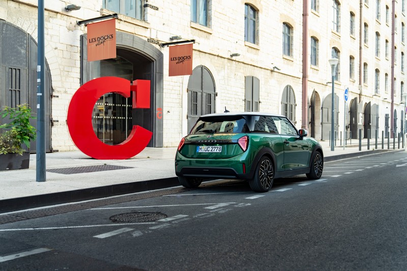 Utastéri játékélmény és gokartos vezethetőség - a MINI Cooper C (13)