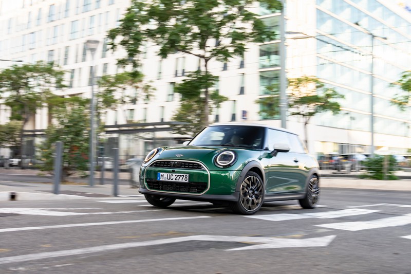 Utastéri játékélmény és gokartos vezethetőség - a MINI Cooper C (26)