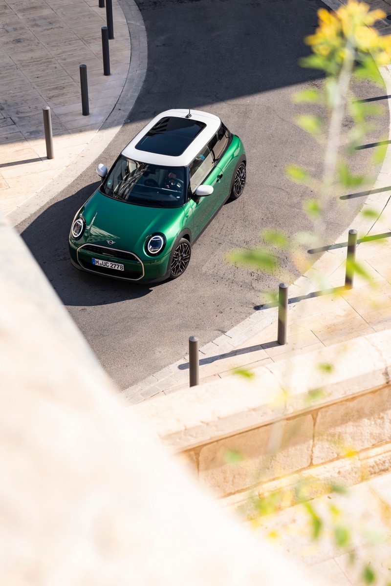 Utastéri játékélmény és gokartos vezethetőség - a MINI Cooper C (41)