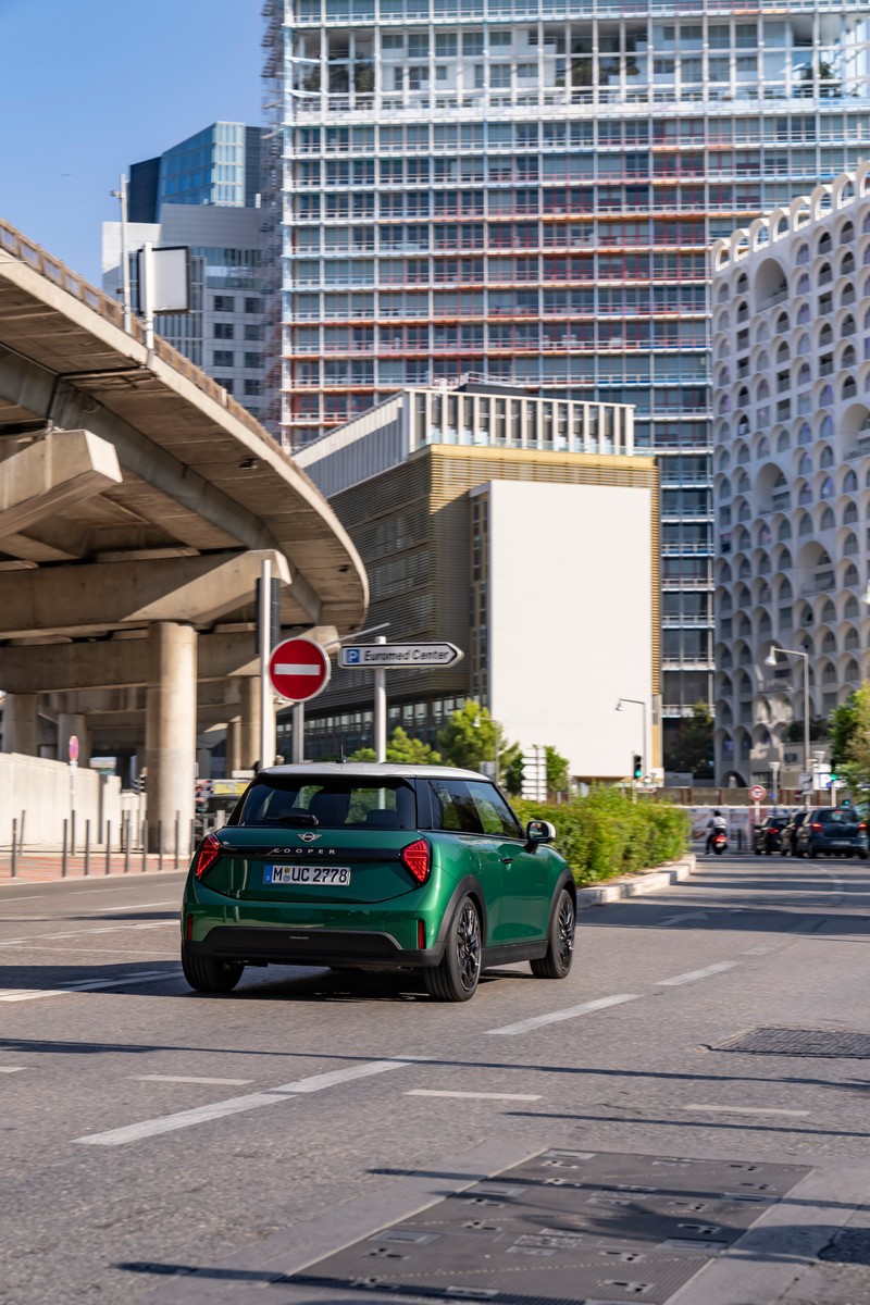 Utastéri játékélmény és gokartos vezethetőség - a MINI Cooper C (46)