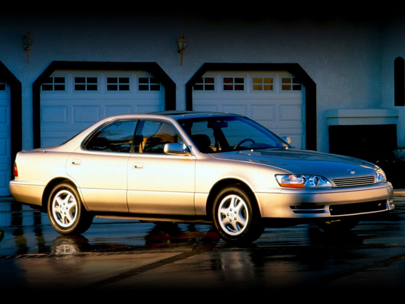 lexus_es_300_1