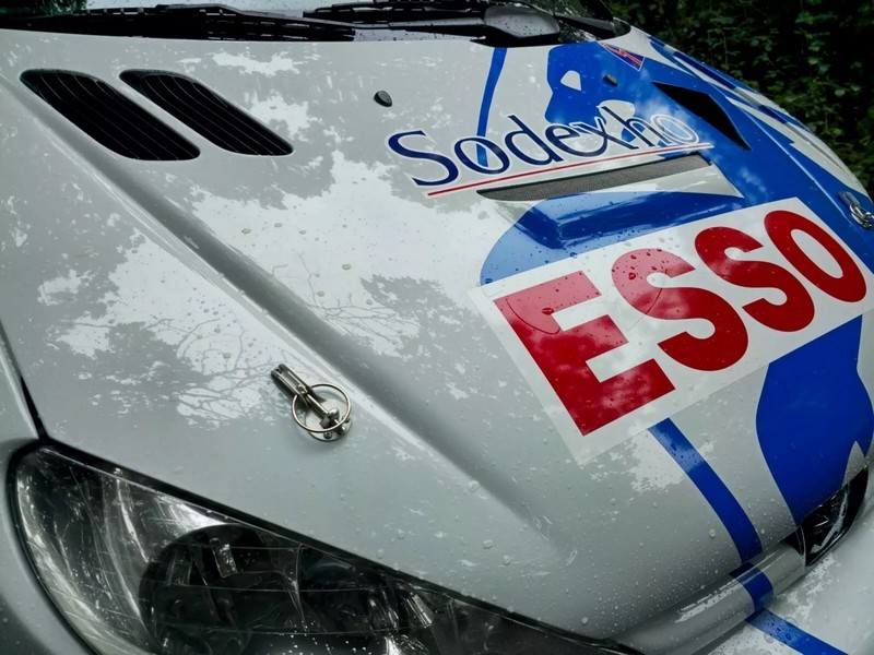 A Peugeot 206 WRC replika tiszteleg a legszebb rallyautók egyike előtt (1)