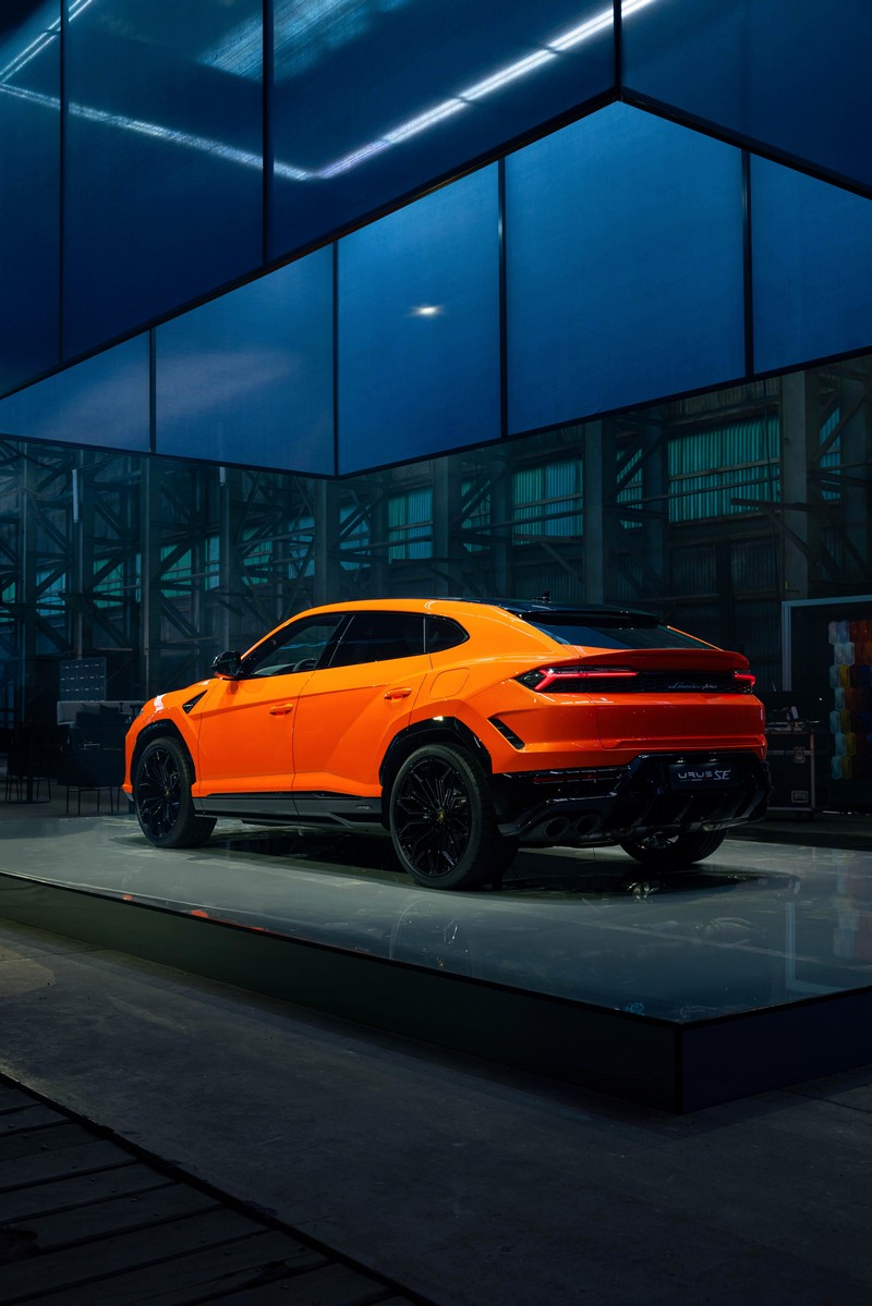 Óceániában is debütált az új Lamborghini Urus SE (8)