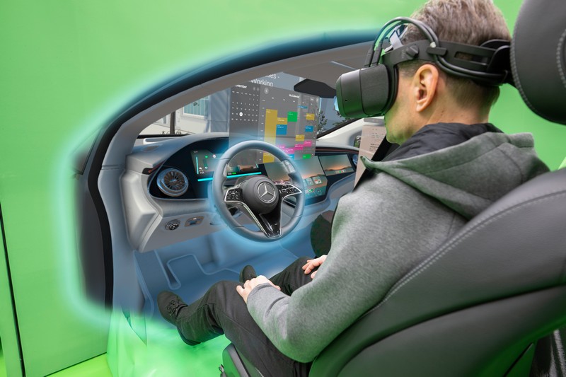 Wegweisende Innovationen für das Automobil der Zukunft: Mercedes-Benz gibt exklusive Einblicke in Forschungsaktivitäten und zukünftige TechnologienPioneering innovations for the car of the future: Mercedes-Benz provides exclusive insights into researc