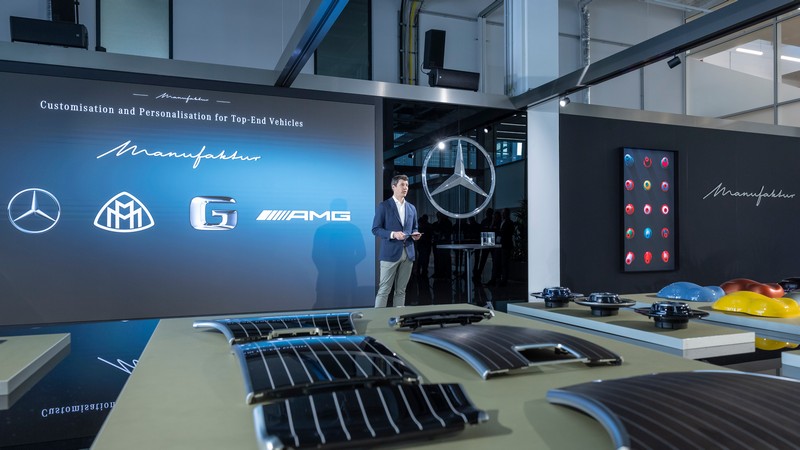 Mercedes-Benz eröffnet neues MANUFAKTUR Studio und erweitert MANUFAKTUR AngebotMercedes-Benz opens new MANUFAKTUR Studio and expands MANUFAKTUR range