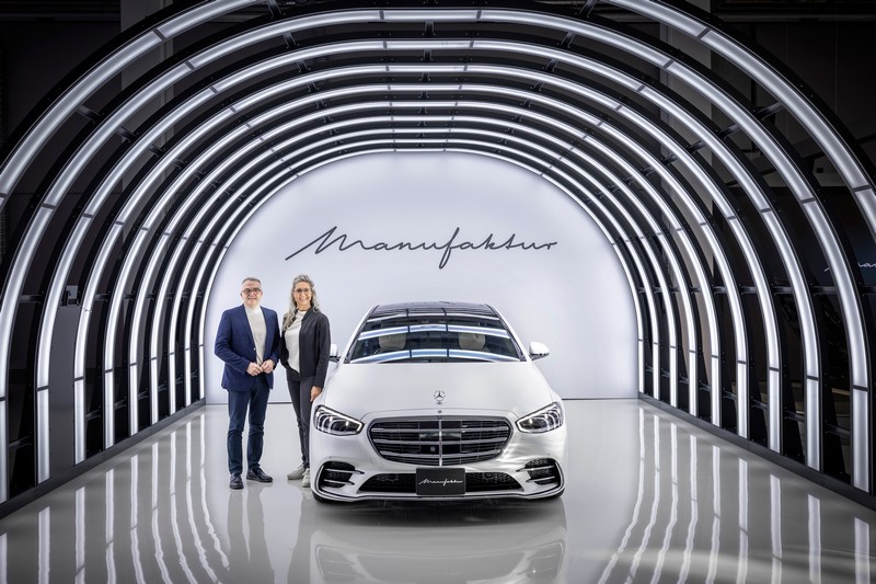 Mercedes-Benz eröffnet neues MANUFAKTUR Studio und erweitert MANUFAKTUR AngebotMercedes-Benz opens new MANUFAKTUR Studio and expands MANUFAKTUR range